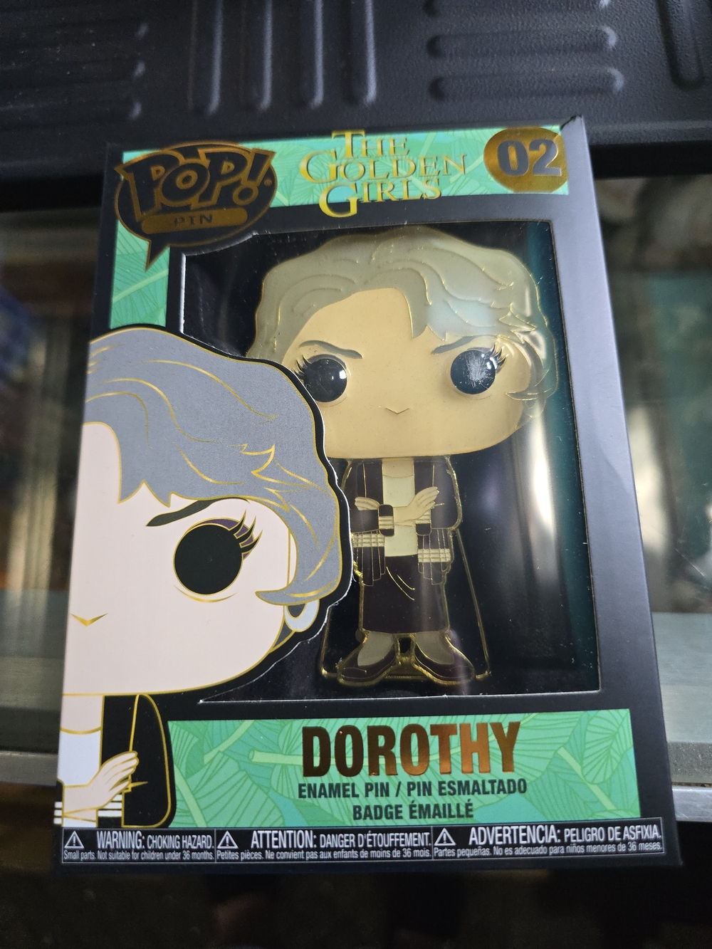 Funko POP! The Golden Girls Dorothy Enamel Pin - Green/Gold Accents
